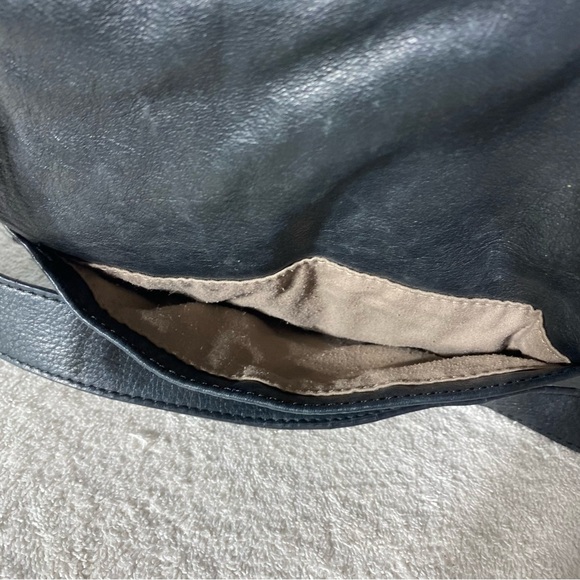 Margot Black Leather Crossbody Bag Purse Shoulder Bag - Picture 10 of 16